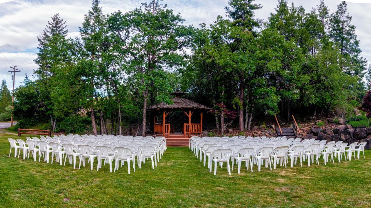 Callahan's Lodge Ashland Bagian luar foto
